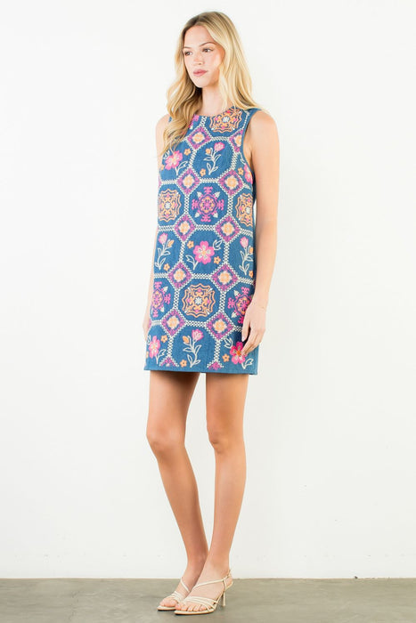 Sleeveless Embroidery Detail Dress